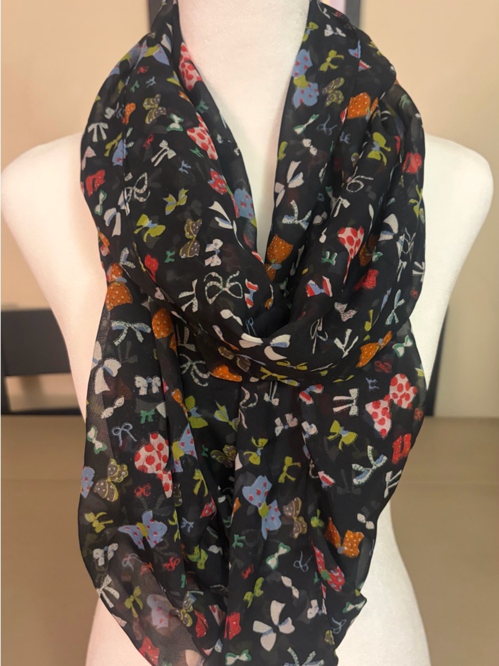 Lightweight Black Bow Print Scarf - Versatile Women’s Accessory